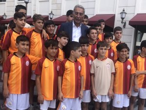 Adnan Polat: “Mustafa Cengiz Tam Gaz Yoluna Devam Etmeli”