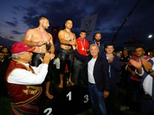 "Örümcek Adam" Lakaplı Başpehlivan Gökmen Başarıya Doymuyor