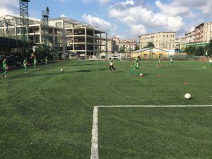Futbolcuların Antrenmanını İzleyip, Soyunma Odasındaki Eşyaları Çaldı