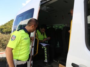 Artvin’de Okul Servis Araçları Denetlendi