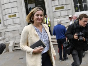 İngiltere Çalışma Ve Emeklilik Bakanı Rudd İstifa Etti