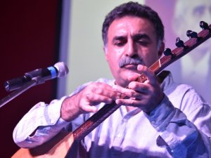 Erdal Erzincan’dan 20 Yıl Sonra Gümüşhane’de Muhteşem Konser