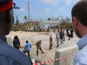 Dorian Kasırgası Mağdurlarına ‘Vize Anonsu’ Yapan Operatörden Yolculara Özür