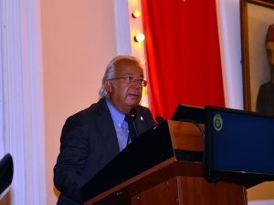 Eşref Hamamcıoğlu: "Lise Müdürü, Fenerbahçe Üyeliğinden İstifa Etti"