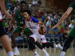 Anadolu Efes Uzatmalarda Kazandı