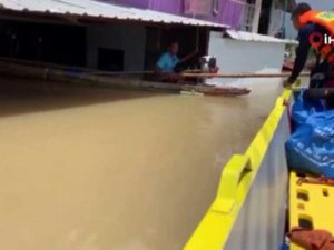 Tayland’daki Sel Felaketinde 32 Kişi Hayatını Kaybetti