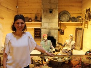 Şekil Verdiği Ağaçları Sanata Dönüştürerek Müzede Sergiliyor