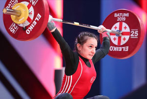Milli halterci Şaziye Erdoğan dünya şampiyonu