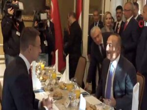 Bakan Çavuşoğlu, Macar Mevkidaşı Szijjarto İle Görüştü