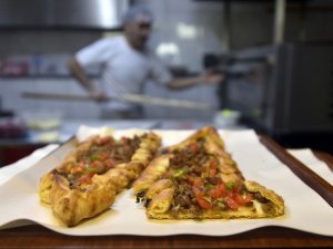 Bu Pideyi Yemek İçin Kilometrelerce Yol Geliyorlar