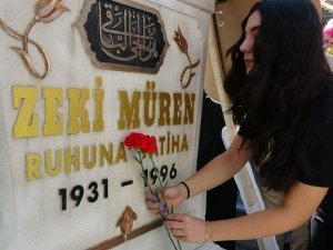 Sanat Güneşi Ölümünün 23. Yılında Mezarı Başında Anıldı