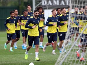 Fenerbahçe’de Dev Derbinin Hazırlıkları Sürüyor