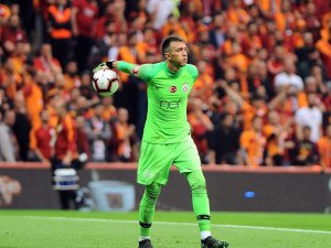 Fenerbahçe Derbisinin En Deneyimlisi Muslera