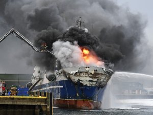 Norveç’te 200 Bin Litre Yakıt Bulunan Rus Gemisi Yandı