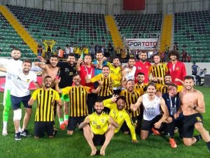 Bayburtspor’da Tur Sevinci