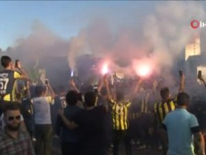 Fenerbahçe Derbi İçin Yola Çıktı