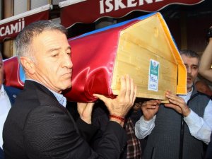 Suat Tekelioğlu Son Yolculuğuna Uğurlandı