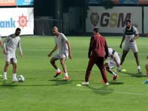 Galatasaray, Psg Maçına Hazır