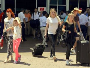Antalya 9 Aylık Dönemde 12 Milyon Turisti Ağırlayarak Rekor Kırdı