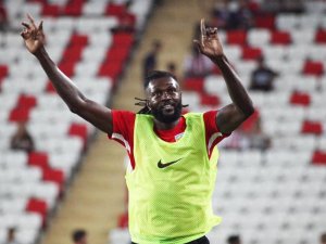 Kayserispor’da Adebayor Şoku
