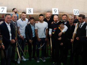 Yıldız İsimler Etnospor’da Birlikte Ok Attı