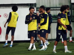 Fenerbahçe Kampa Girdi