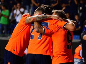 Uefa Avrupa Ligi: Medipol Başakşehir: 1 - Borussia Mönchengladbach: 1 (Maç Sonucu)