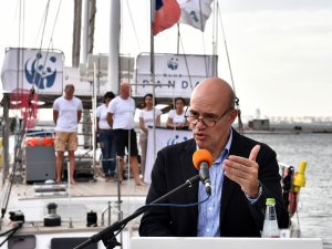 İzmir Plastik Atıkları Azaltmak İçin İlk Adımı Attı