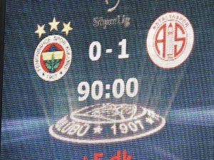Fenerbahçe, Kadıköy’de 342 Gün Sonra Kaybetti
