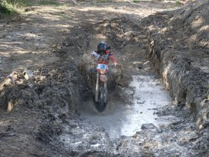 Motokros Yarışması Nefes Kesti