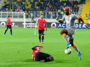 Galatasaray, "Gençler"e Takıldı