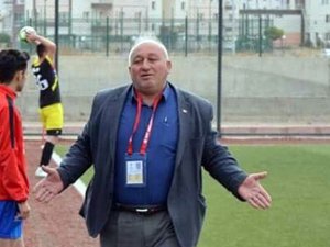 Futbolcusunu Döven Başkan Özür Diledi