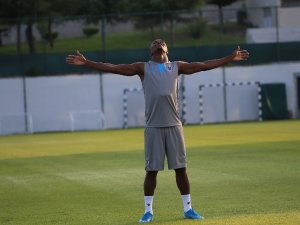 Nwakaeme Kendine Geldi!
