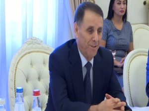 Azerbaycan Başbakanı Memmedov İstifa Etti