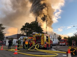 Fransa’da Korkutan Yangın