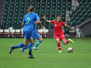 Kadınlar Avrupa Futbol Şampiyonası: Türkiye: 1 - Slovenya: 6 (Maç Sonucu)