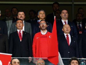 Bakan Kasapoğlu, Başkanlarla Maçı Takip Etti