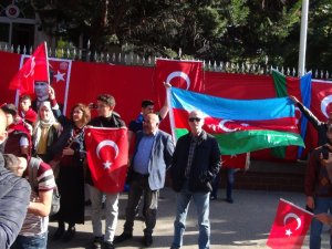 Macaristan’daki Türkler’den Ypg/pkk Yandaşlarına Tepki