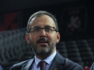 Bakan Kasapoğlu’ndan İbrahim Çolak’ı Tebrik Telefonu