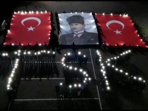 Öğrencilerden Barış Pınarı Harekatı’na Komando Marşı İle Destek