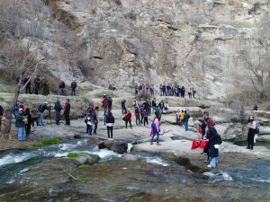 Dünyanın 2. Büyük Ve 394 Basamaklı Ihlara Vadisi’ne Ziyaretçi Akını