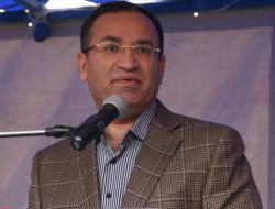 Bozdağ: “muhalefet Partisi İftiralarla Seçim Çalışması Yapıyor”
