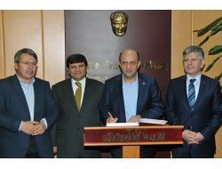 Bakan Işık Gümüşhane Valiliğini Ziyaret Etti
