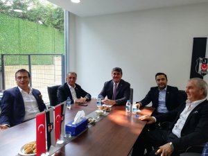 Beşiktaş’ta Seçim Öncesi 2 Aday Bir Araya Geldi