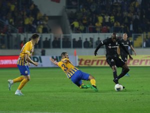 Beşiktaş Deplasmandan 1 Puanla Döndü