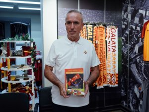 Zoran Simoviç: "Galatasaray’da Takım Daha Yeni"