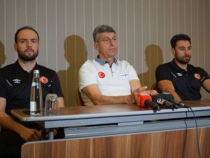 A Milli Erkek Hentbol Takımı Estonya Maçına Hazır