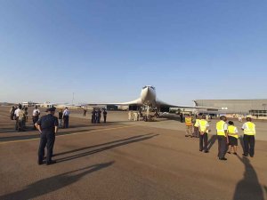 Bombardıman Uçakları 13 Saatte Güney Afrika’ya Ulaştı