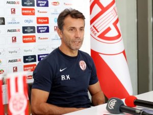 Bülent Korkmaz: "Engele Takılıp Düştük Ama Kalkmasını Da Biliriz"