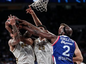 Thy Euroleague: Anadolu Efes: 76 - Real Madrid: 60
